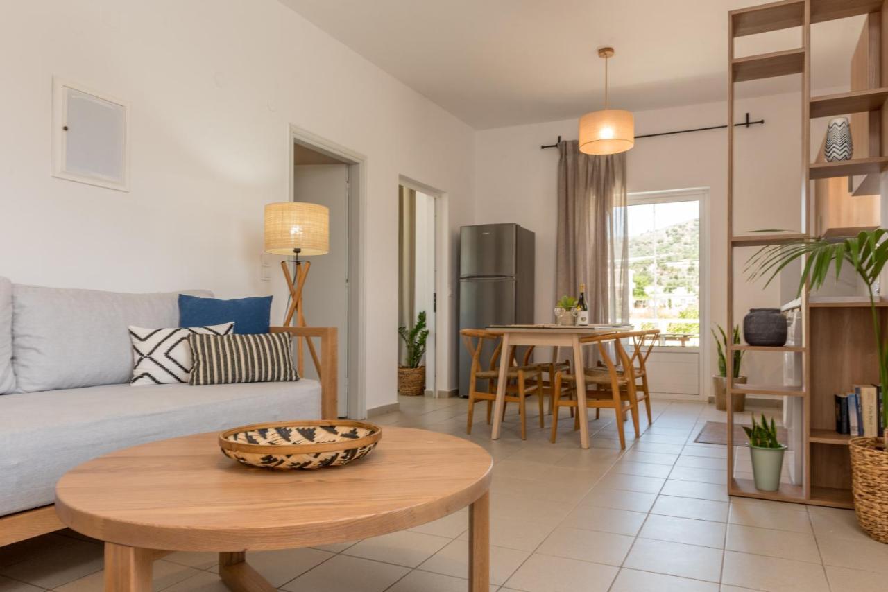 Eden Of Grameno Apartment ปาไลโอโกรา ภายนอก รูปภาพ